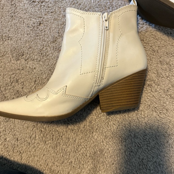 Women's Indigo Rd Alydia Contrasting Stitch Western Boots White SZ 8M - Picture 4 of 10